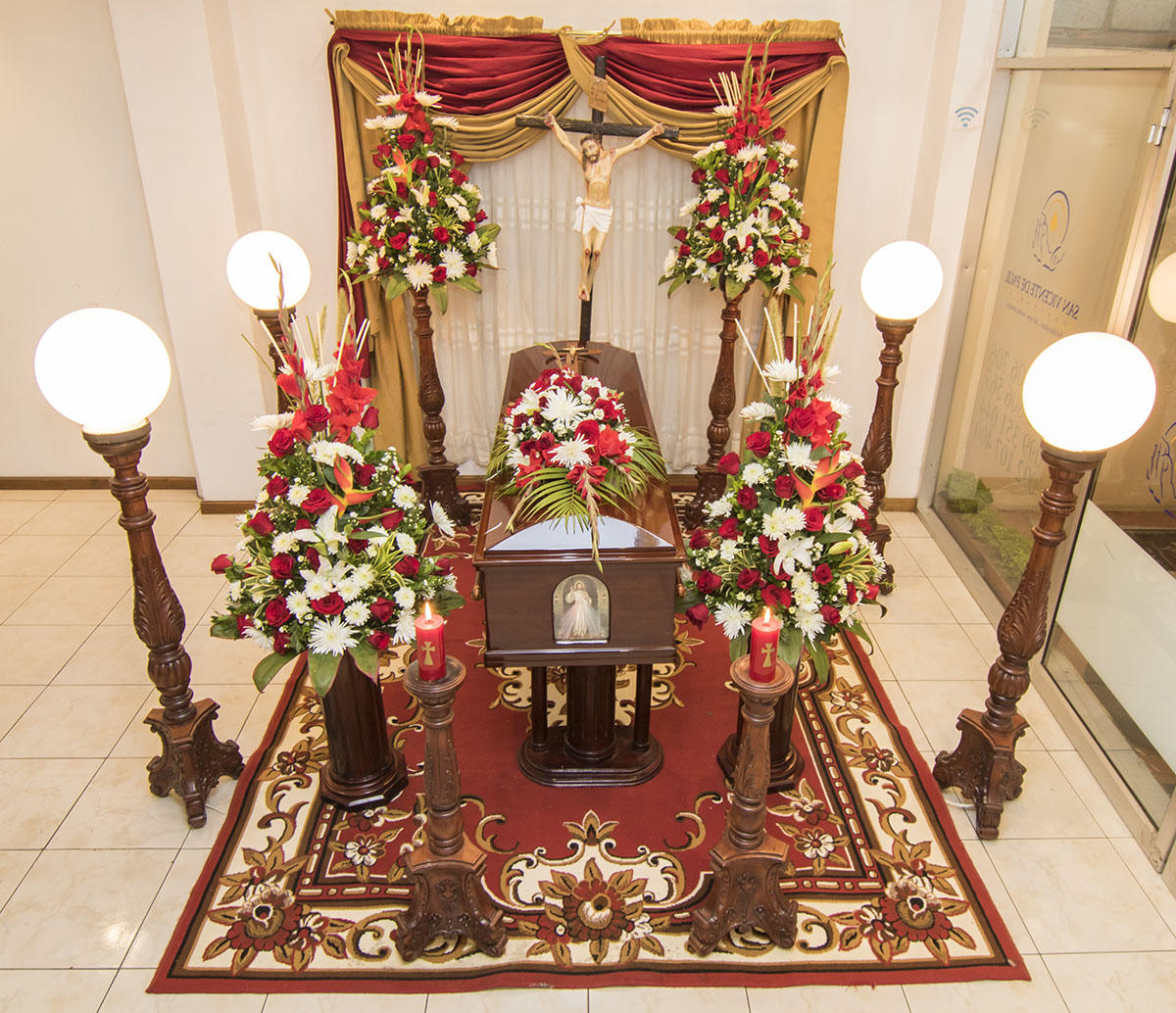 Visite nuestra selecta galería de Capillas